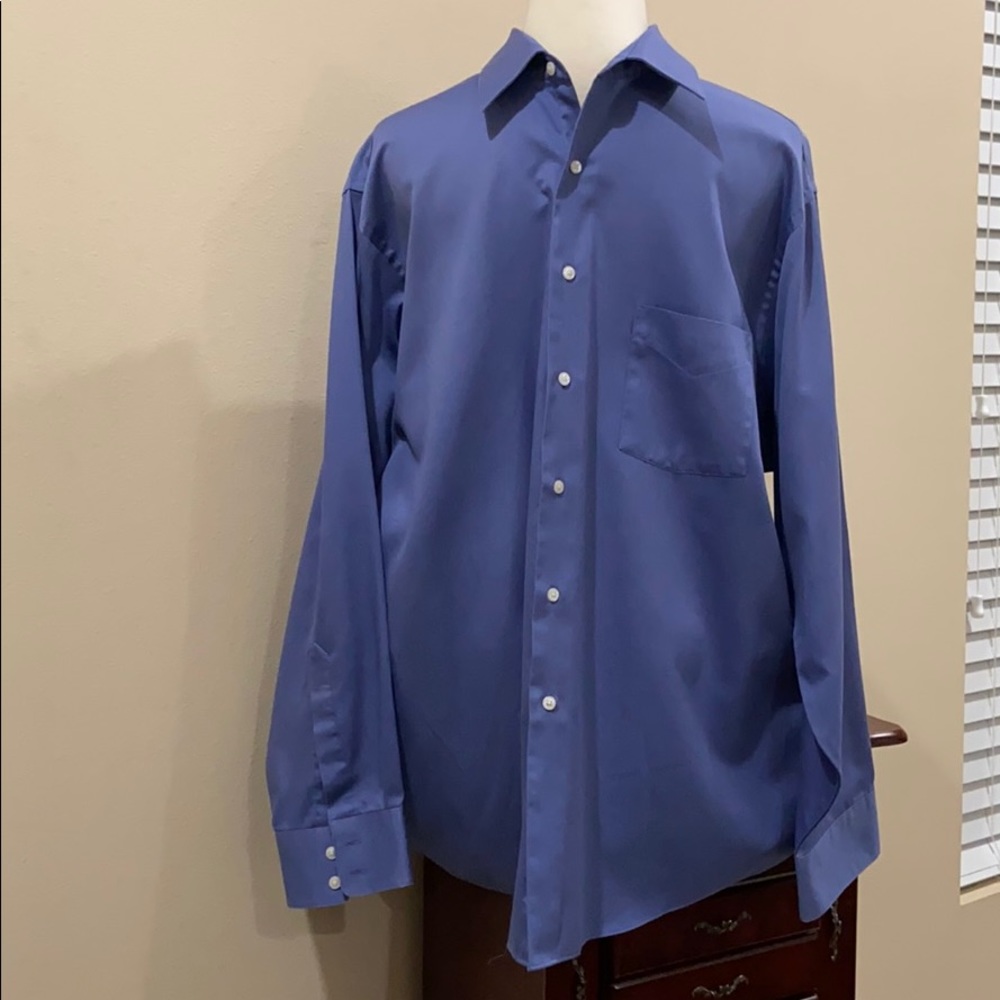 17 1/2 Van Heusen men’s dress shirt.